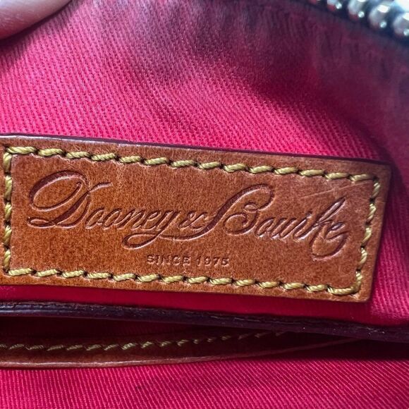 Dooney & Bourke Greta Brown Monogram Crossbody Purse With Adjustable Leather Str - Picture 5 of 14